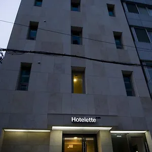 호텔 호텔릿 서울역 **