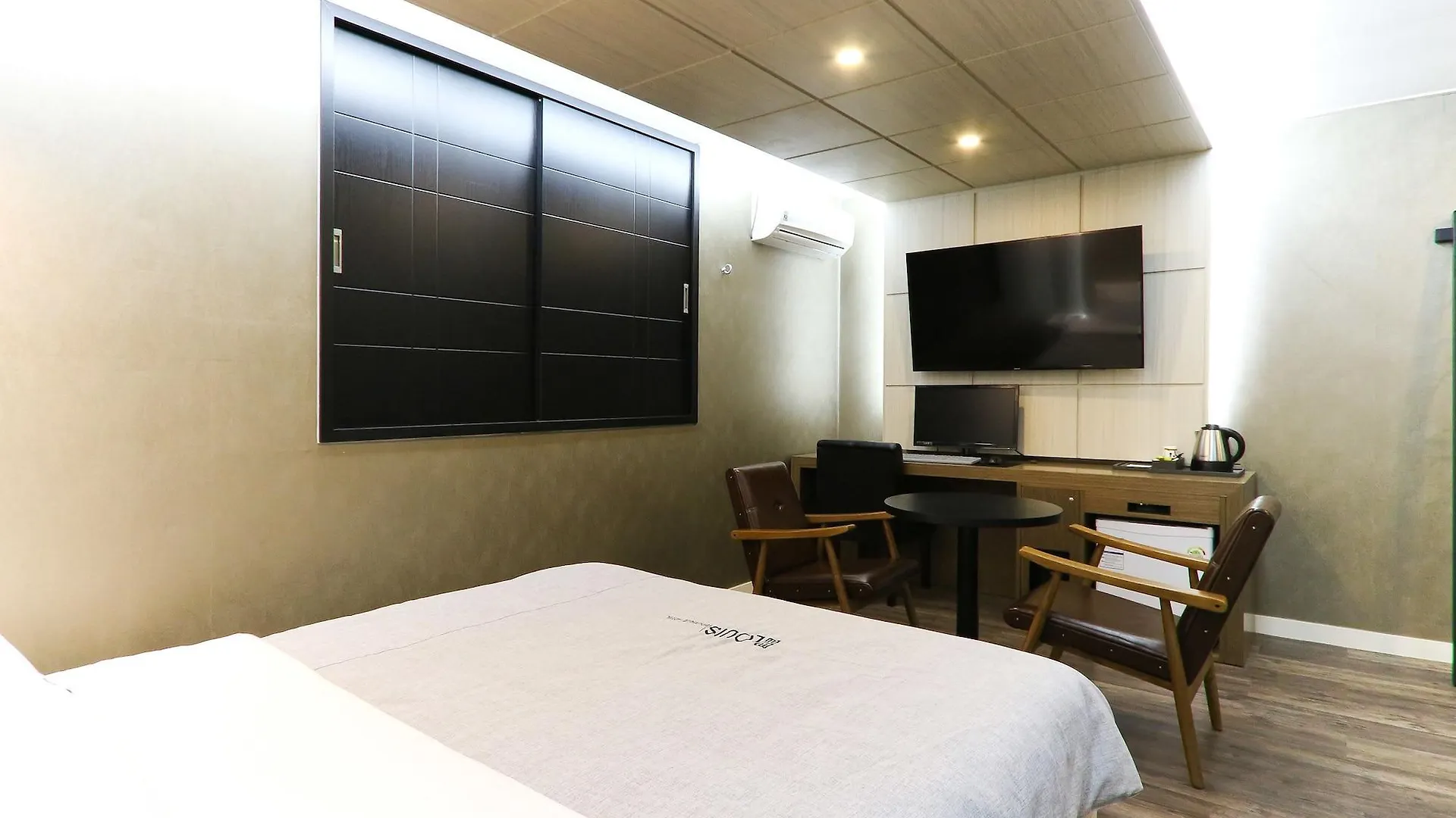 ***  Louis Hotel Busan South Korea