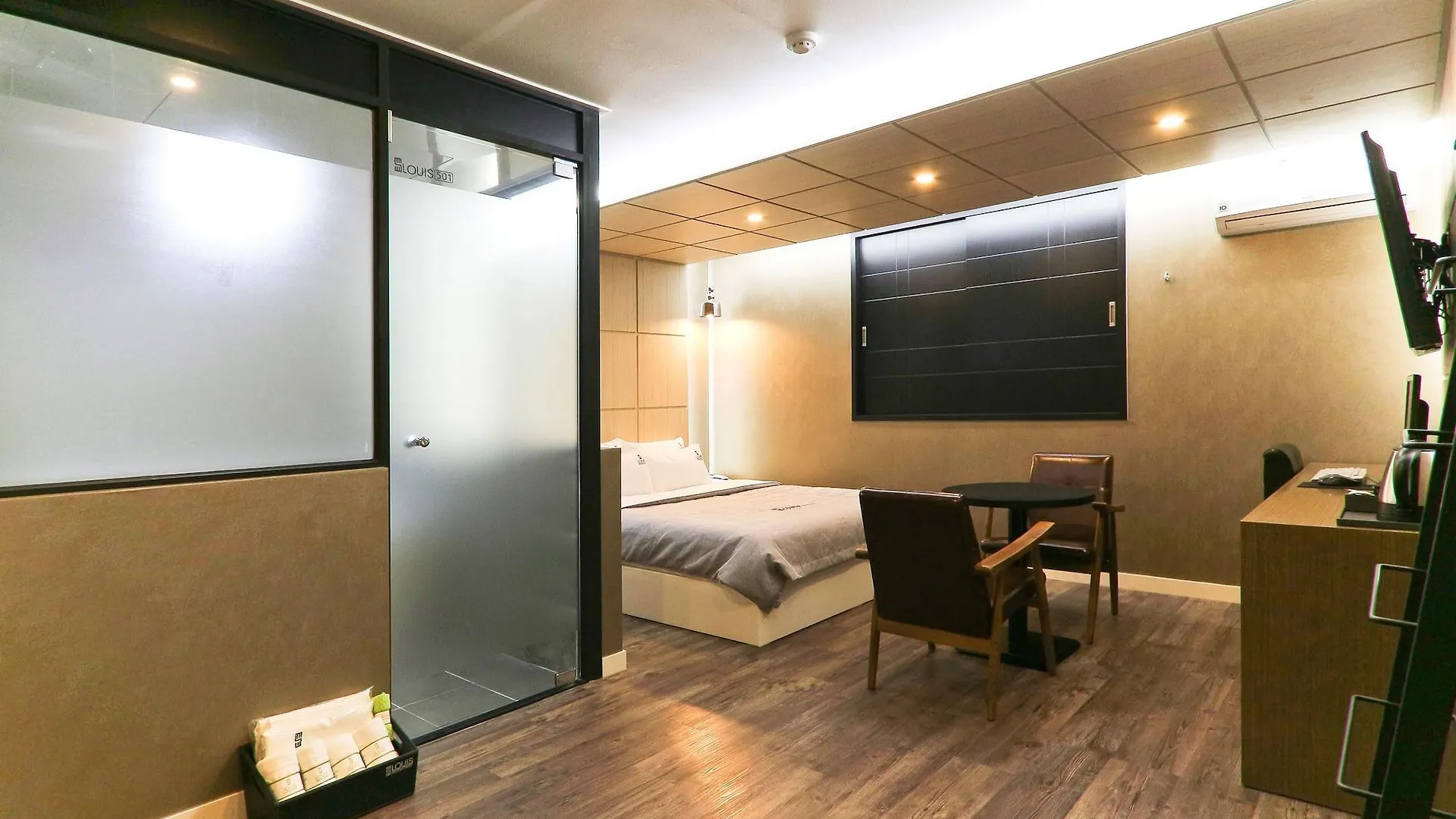 Louis Hotel Busan 3*,  South Korea