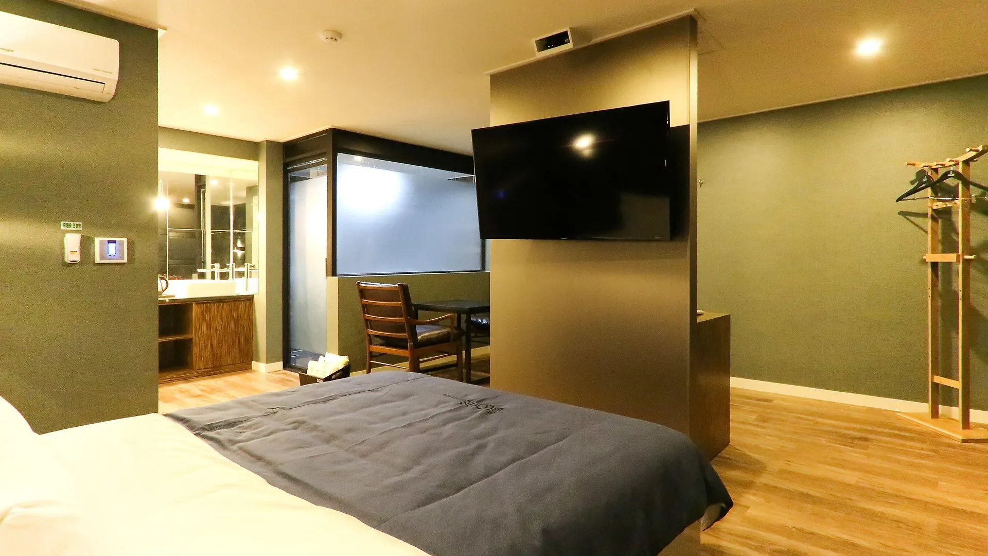 בוסאן Louis Hotel